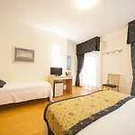 Hotel Mon Cheri 3*