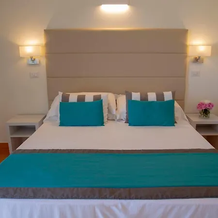 Mon Cheri Szálloda 3*