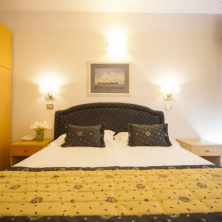 Szálloda Mon Cheri 3*