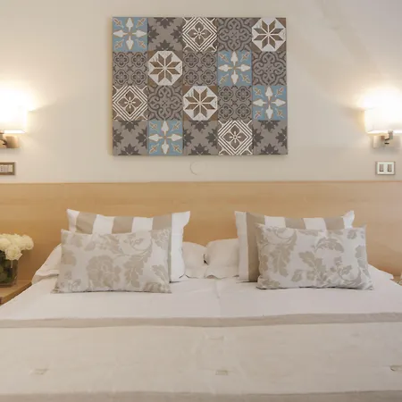 Szálloda Mon Cheri 3*