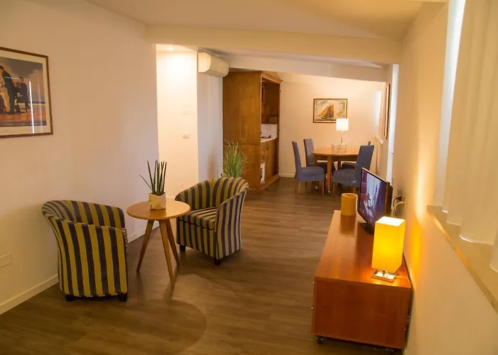 Otel Mon Cheri