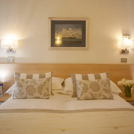 Ξενοδοχείο Mon Cheri Ριτσιόνε