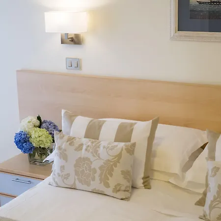 Mon Cheri Ριτσιόνε