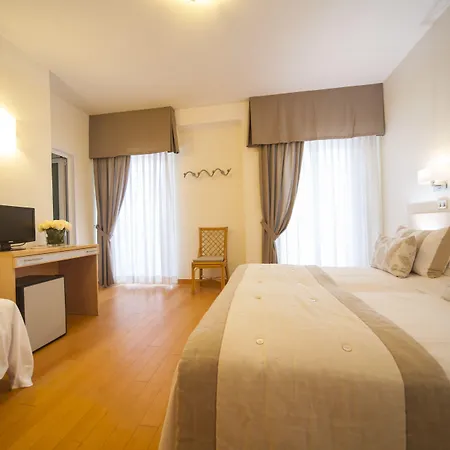 Mon Cheri 3* Ριτσιόνε