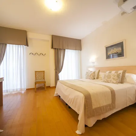 Mon Cheri Hotel