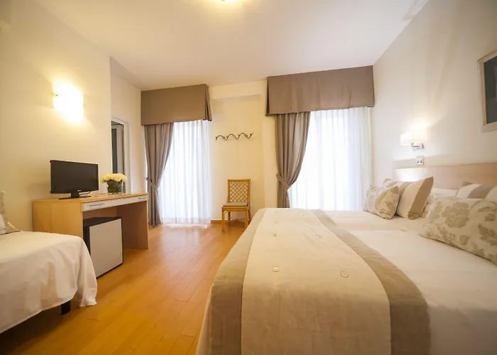 Mon Cheri 3* ריצ'יונה